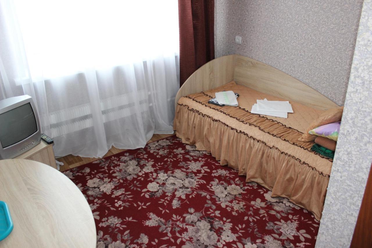 Dinamo Hotel Gomel Bagian luar foto